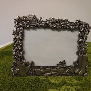 DECORATIVE METAL PHOTO FRAMES (set of 2)